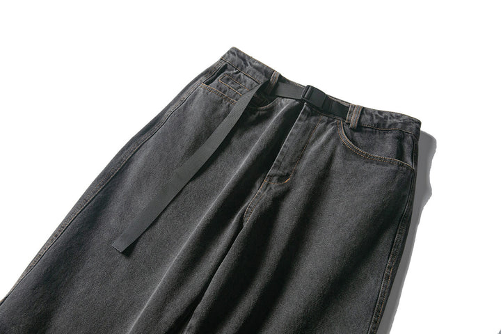 LEATHERTAG TAPERED JEANS